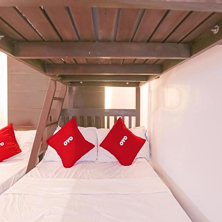 Oyo 759 Royal South Garden Suites Tagaytay City Kültér fotó