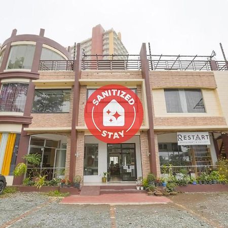 Oyo 759 Royal South Garden Suites Tagaytay City Kültér fotó