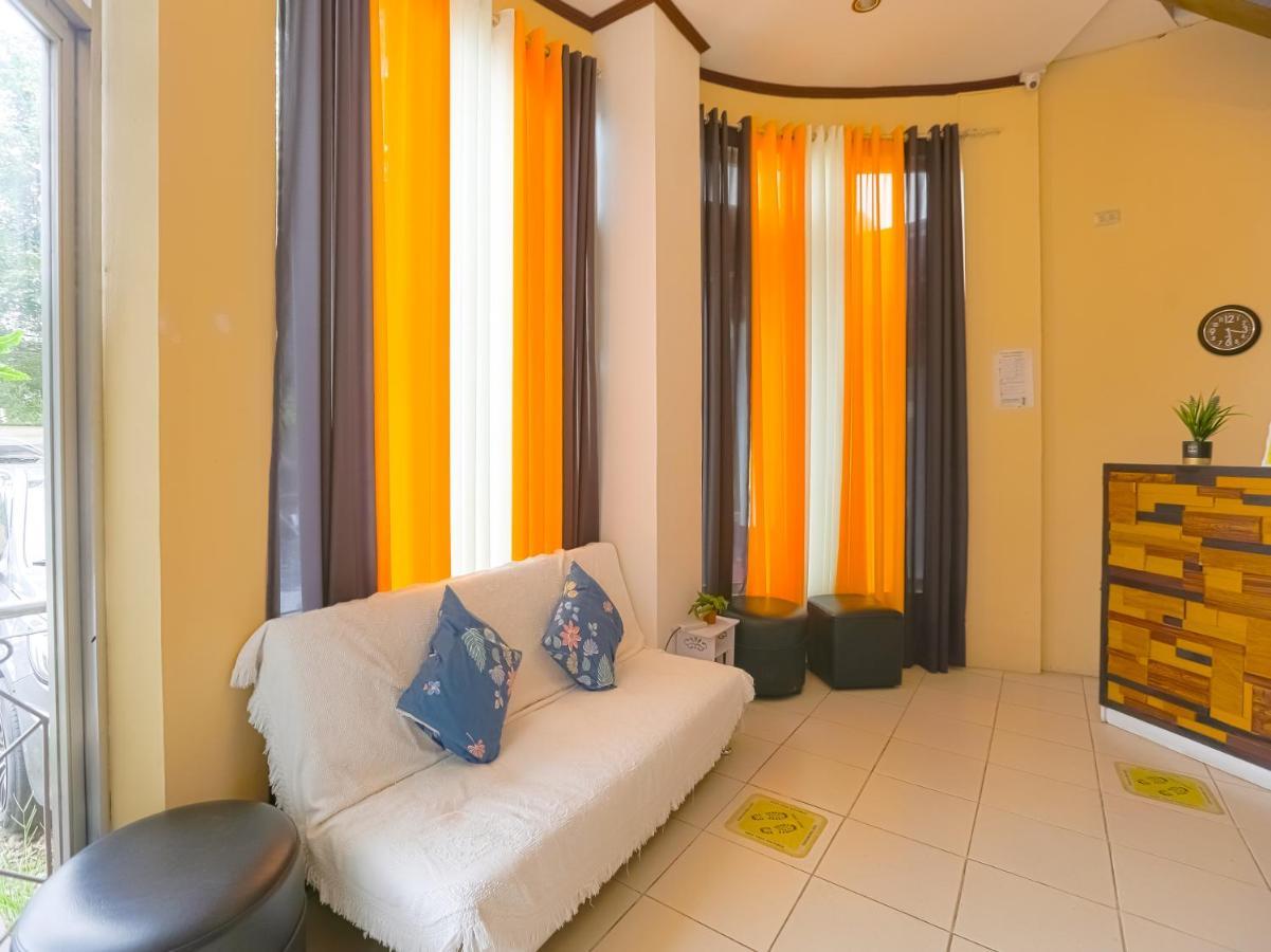 Oyo 759 Royal South Garden Suites Tagaytay City Kültér fotó