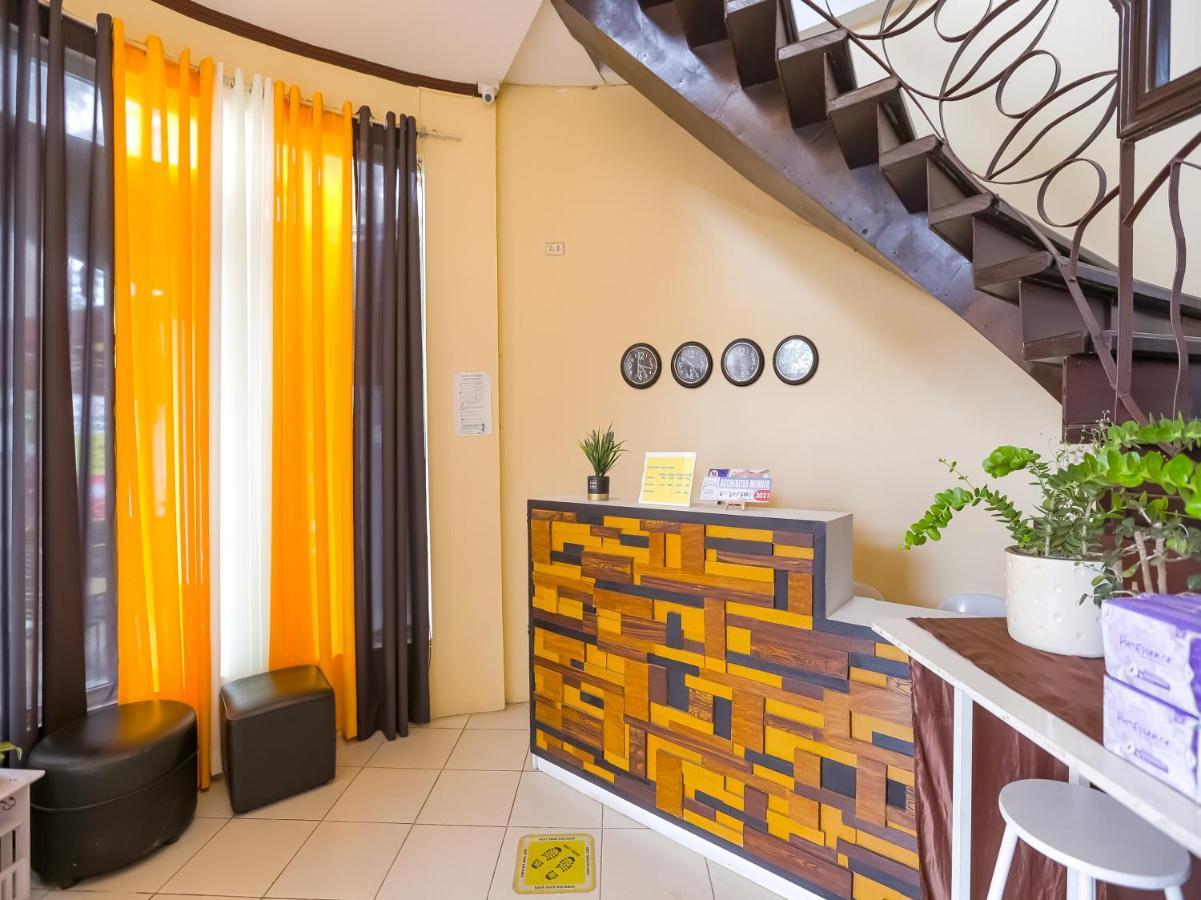 Oyo 759 Royal South Garden Suites Tagaytay City Kültér fotó