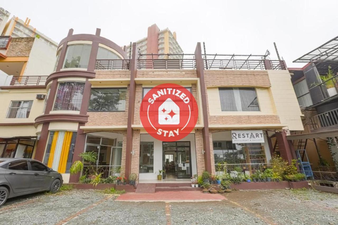 Oyo 759 Royal South Garden Suites Tagaytay City Kültér fotó